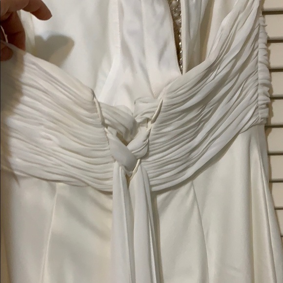 David’s Bridal destination Wedding Dress Ivory sz8 - Picture 5 of 8